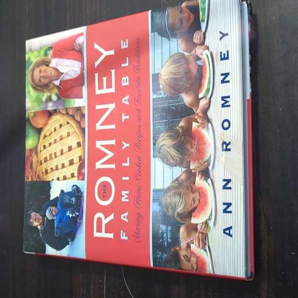 The Romney Family Table (2013) by Ann Romney - Picture 1 of 16